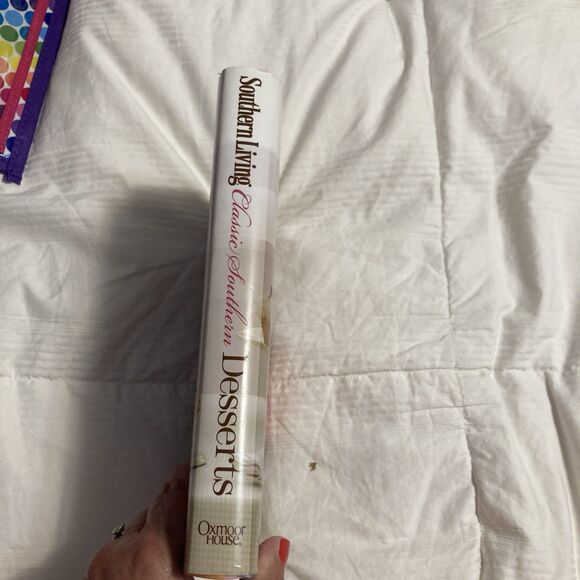 Classic Southern Desserts: All-Time Favorite Recipes for Cakes, Cookies, Pies… - Picture 3 of 10